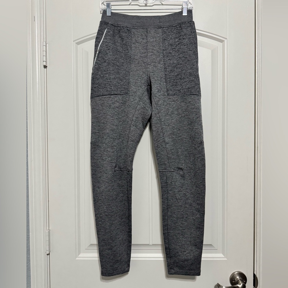 Lululemon Textured Tech Sweatpants in Graphite Grey / Vapor